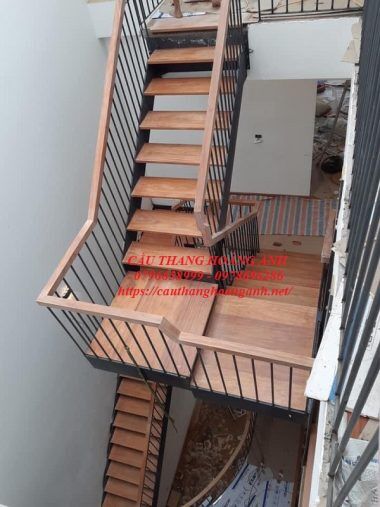 cầu thang xương cá dầm đôi thi công tại hà nội