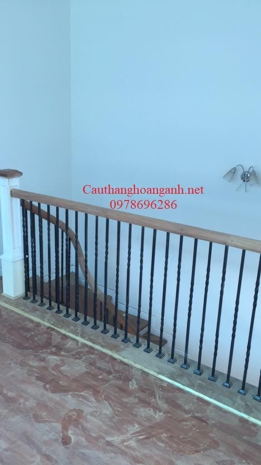 cầu thang sắt nghệ thuật đơn giản hiện đại