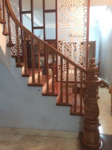 cầu thang gỗ