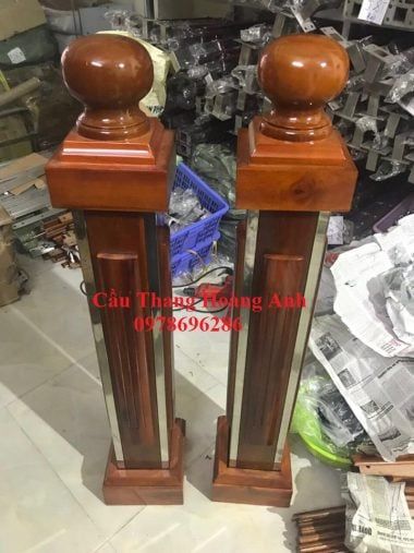 trụ chính cầu thang kính nhập khẩu