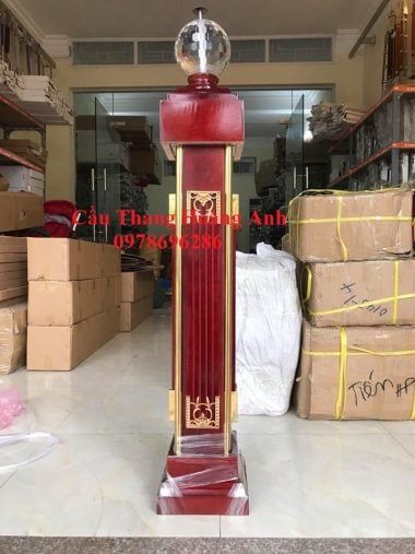 trụ chính cầu thang nhập khẩu 1