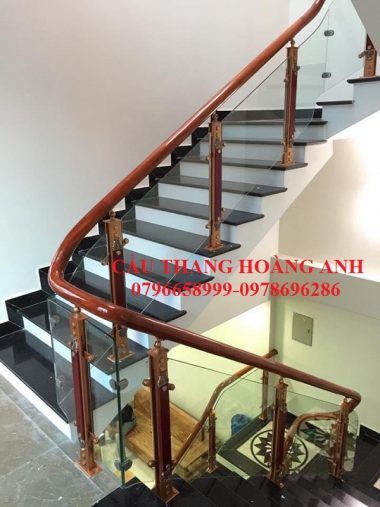 cầu thang kính chân nhôm hợp kim 8