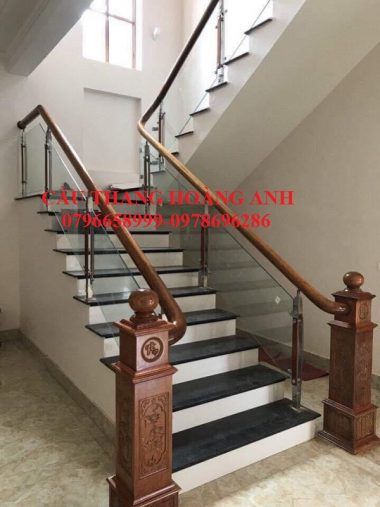 Báo giá thi công cầu thang kính tại bắc giang